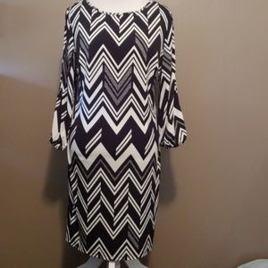 NWOT SEXY Cold  shoulder dress sz 12